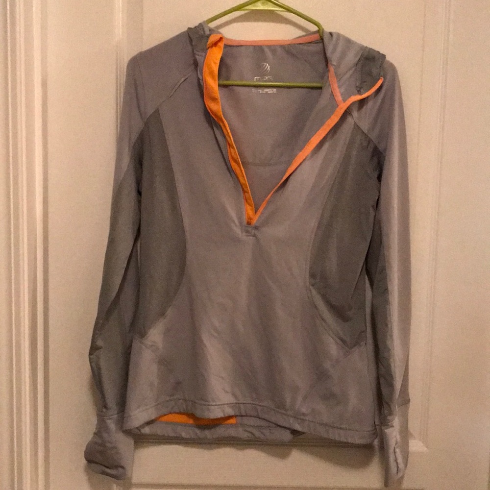 Quarter Zip running top